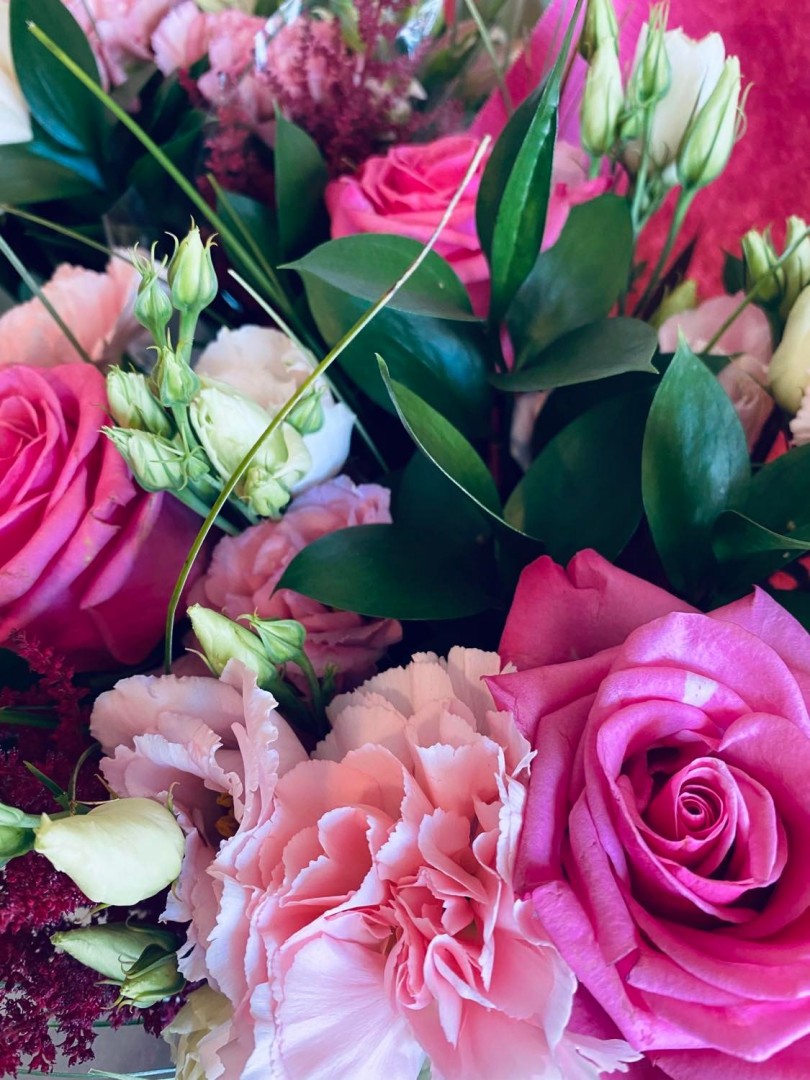 Bouquet de fleurs - Livraison petit déjeuner - Le Gang des Petits Déj